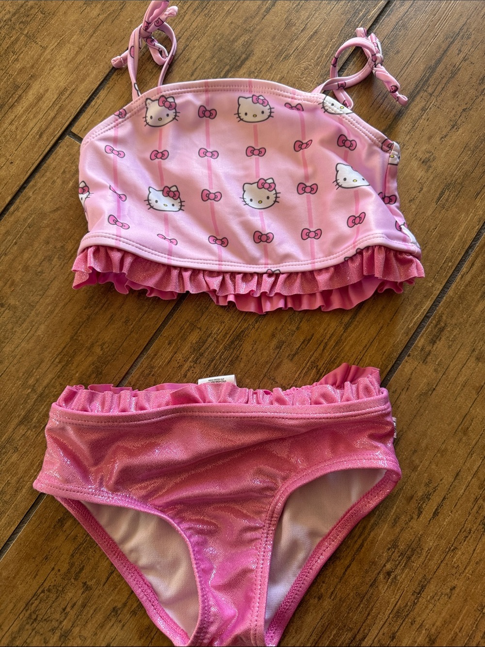 3T Hello Kitty Pink Ruffle Two-Piece Bathing Set - Picture 4 of 5